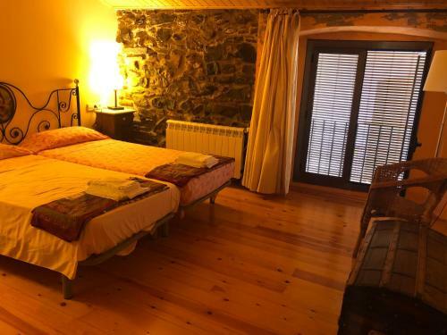 Can Borr�s - Casa Rural, G�te, Vacation Rental - Priorat