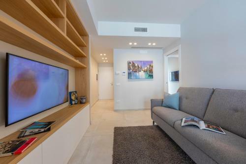 Giamamir� Apartment 100mt From Sea