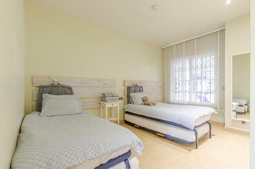 Puerto Marina Apartment