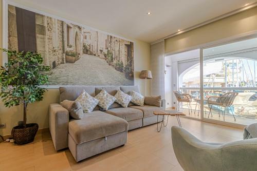 Puerto Marina Apartment