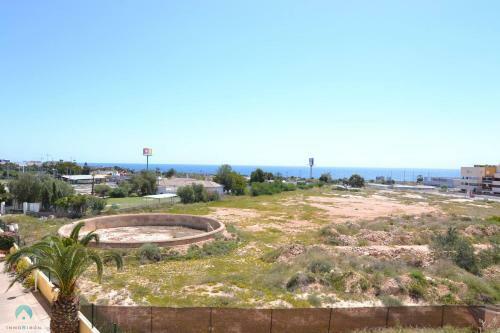 2 Bedroom Apartment With Pool And Beach