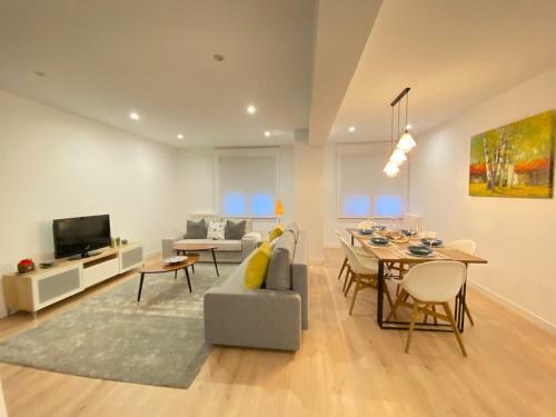 Apartamento Prado 5, Piso De Lujo A 50m De La Plaza Mayor
