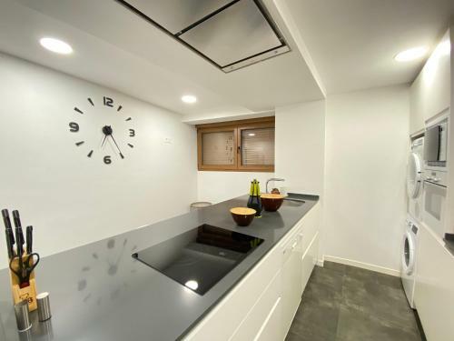Apartamento Prado 5, Piso De Lujo A 50m De La Plaza Mayor