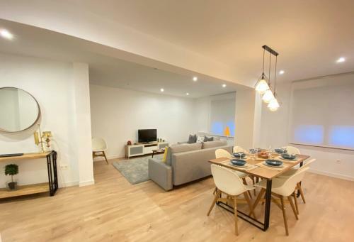 Apartamento Prado 5, Piso De Lujo A 50m De La Plaza Mayor