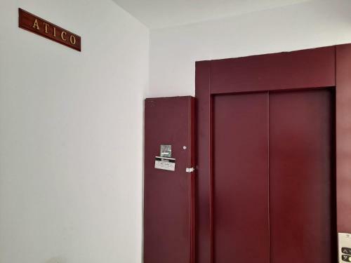 Apartamento �tico Duplex Marqu�s De Reyes