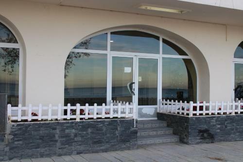 Apartamento Estudio Primera L�nea De Mar Con Piscina Y P�rking
