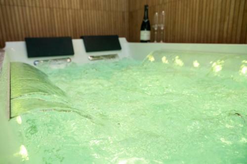 Apartamento Art D�co Champagne & Spa
