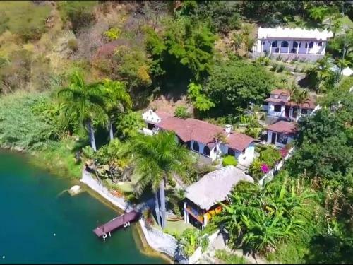 Hotel & Restaurant Jinava Bay