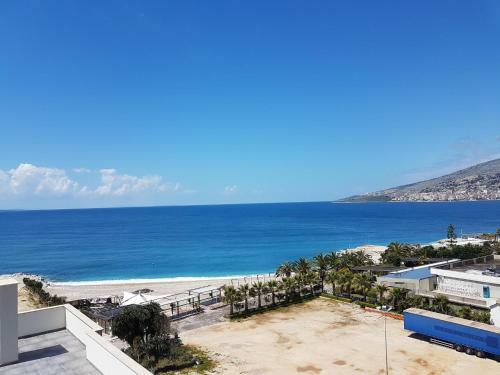 Horizon Residence - Beachfront Apartments