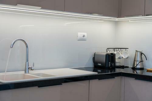 Horizon Residence - Beachfront Apartments