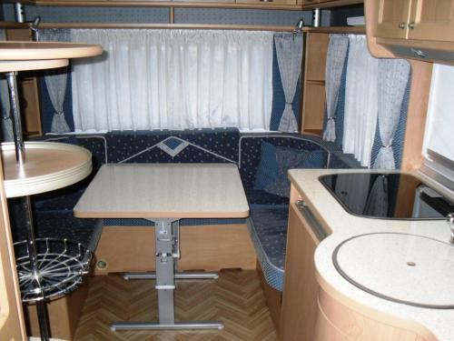 Amara 708