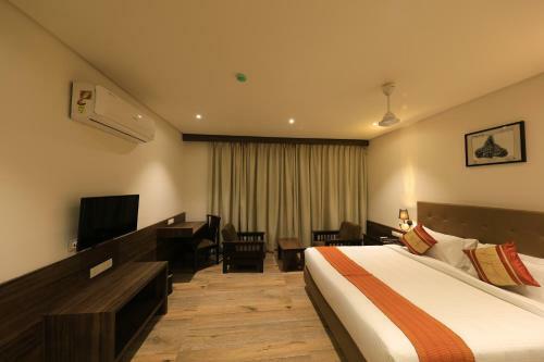 Hotel The Byke Suraj Club, Junagadh