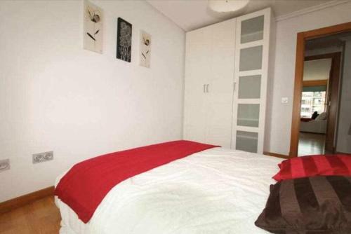 Precioso Apartamento En Santo�a Serna Occina