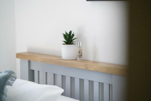 Risca Retreat By Propertri