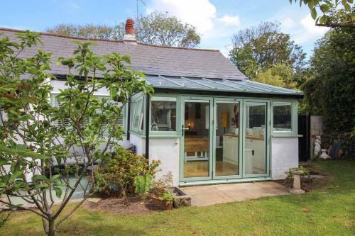 Tolpedn Bungalow