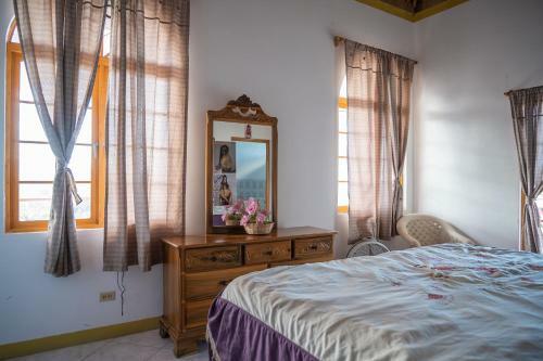 Hostal Burg Ann's Villa