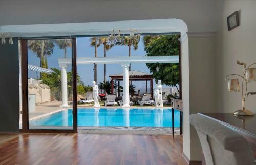 Limassol Beachfront Holiday Villa