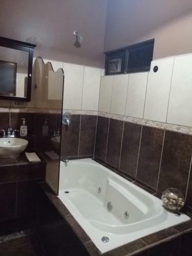 Hostal Around Juan Santa Mar�a