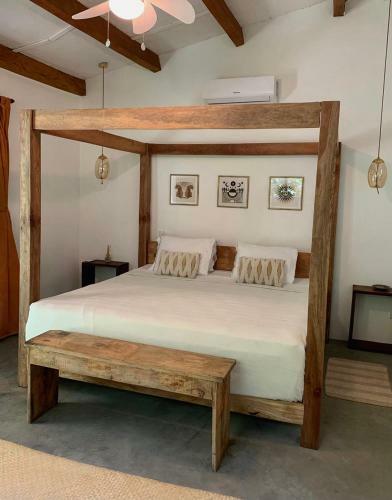 Casa Perry - Jungle Bungalow - El Tunco