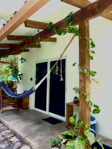 Casa Perry - Jungle Bungalow - El Tunco