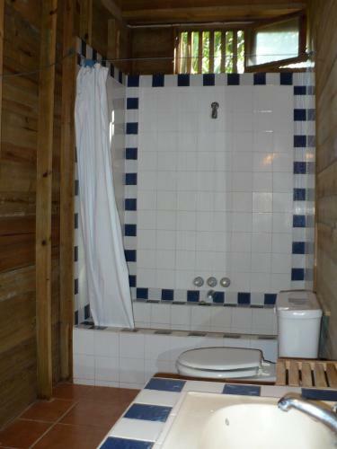 Roatan Bed & Breakfast Apartments