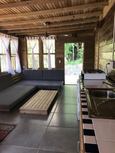 Roatan Bed & Breakfast Apartments