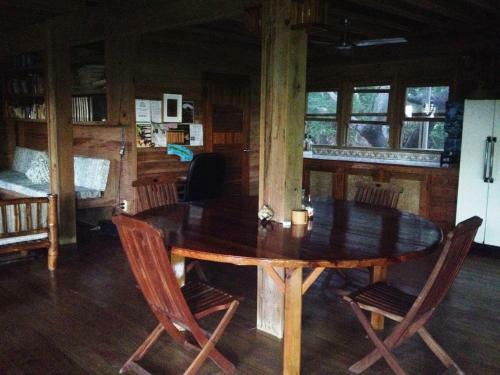 Roatan Bed & Breakfast Apartments