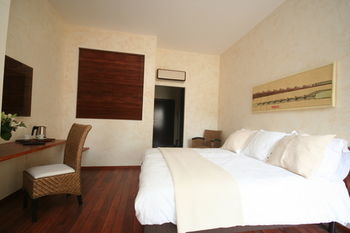 Aparthotel Clarion Suites Narbonne Ile Du Gua