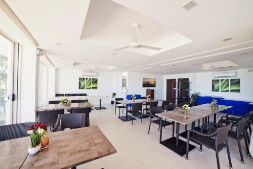Ocean Suites Bohol Boutique Hotel