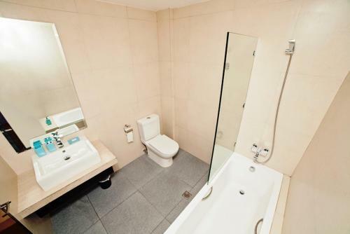 Ocean Suites Bohol Boutique Hotel