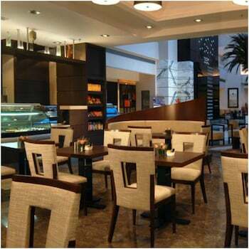 Hotel Fortune Inn Grazia, Noida