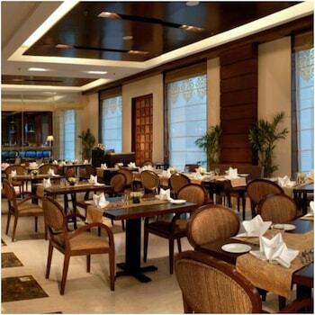 Hotel Fortune Inn Grazia, Noida