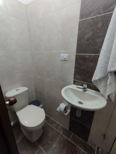 Tu Casa Como Nueva En Envigado-medellin, Acceso Privado