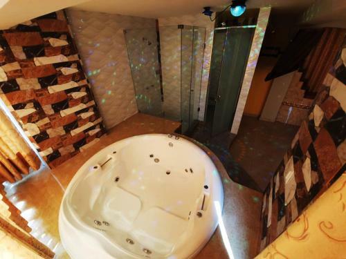 Albergue Hostal El Tornillo 3