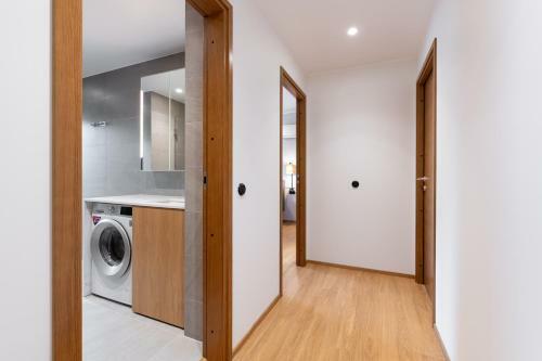 Self-check-in 3 Bedroom Apartment With Sauna And Balconies