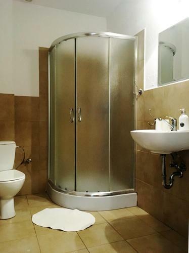 Bed & Breakfast Modryna - Modrzewiowy Dom