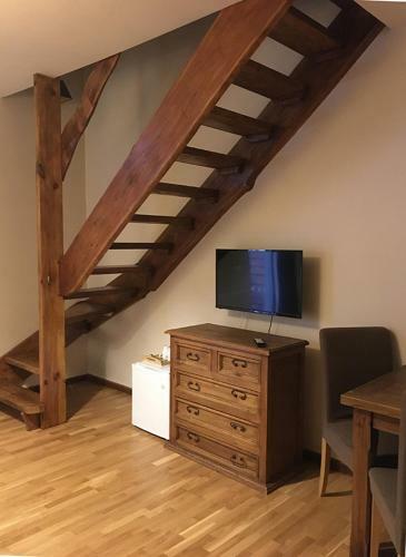 Bed & Breakfast Modryna - Modrzewiowy Dom