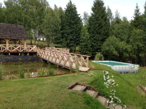 Bed & Breakfast Modryna - Modrzewiowy Dom