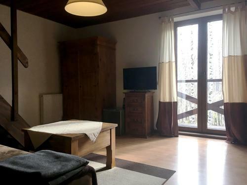 Bed & Breakfast Modryna - Modrzewiowy Dom