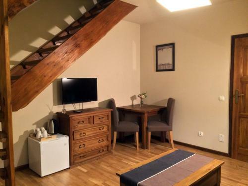 Bed & Breakfast Modryna - Modrzewiowy Dom