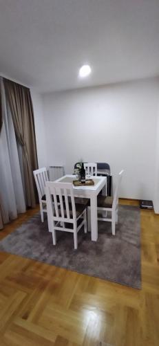Apartman Davidovi? 31