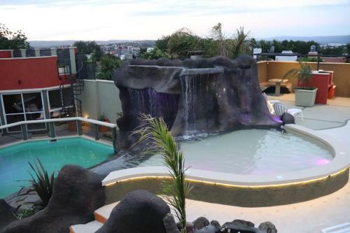 Los Naranjos Apart Hotel