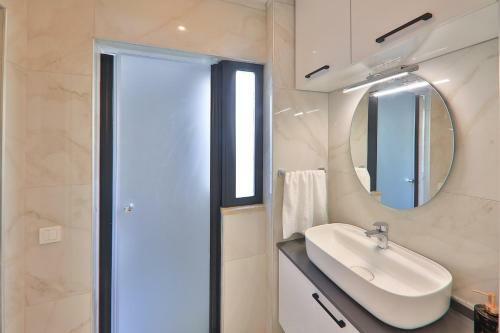Apartamento Villa Hadrian Kapal? Havuzlu Ve Saunal?