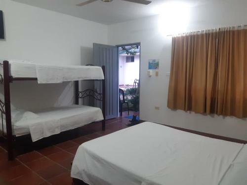 Hotel Y Caba�as El Tr�bol