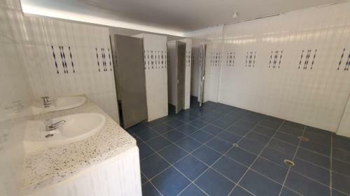 Hotel Y Caba�as El Tr�bol
