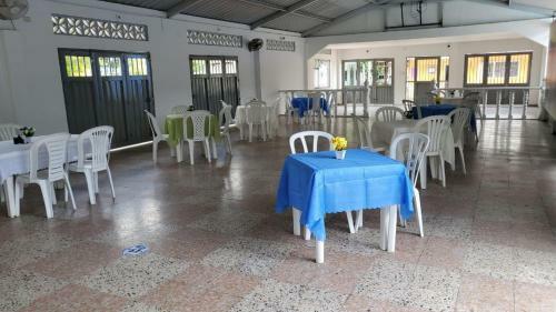 Hotel Y Caba�as El Tr�bol