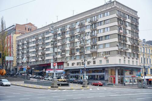 Sauna, Big Jacuzzi , Khreshchatyk Apartments