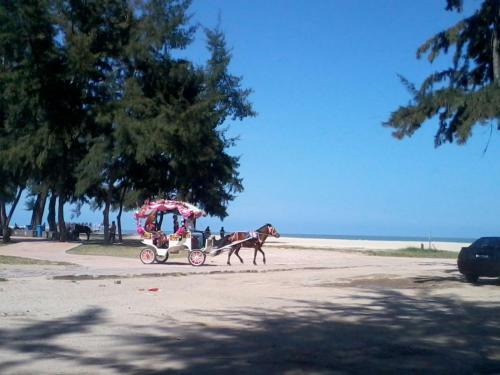 Apartamentos Casa Inderaloka Pantai Batu Buruk