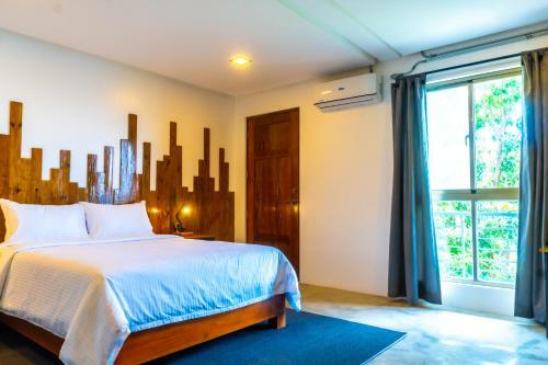 Hotel Av Suites
