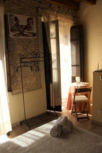 Hostal Sant Efisio Host